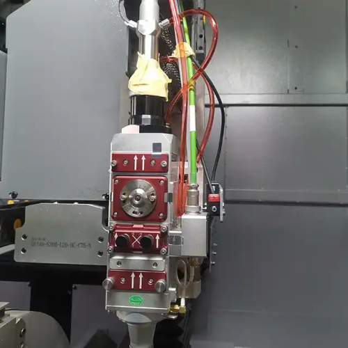 Laser cutting machine